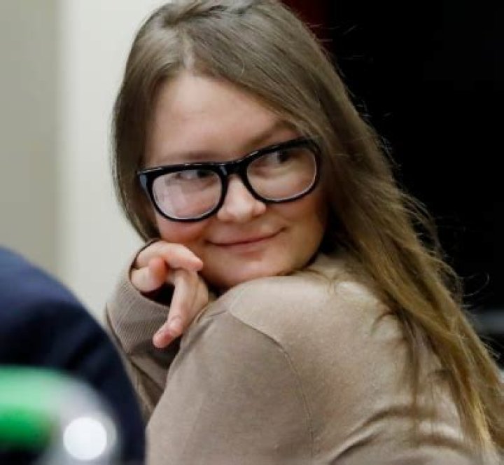 Anna Delvey – Wiki, Age, Net Worth, Boyfriend, Ethnicity, Height