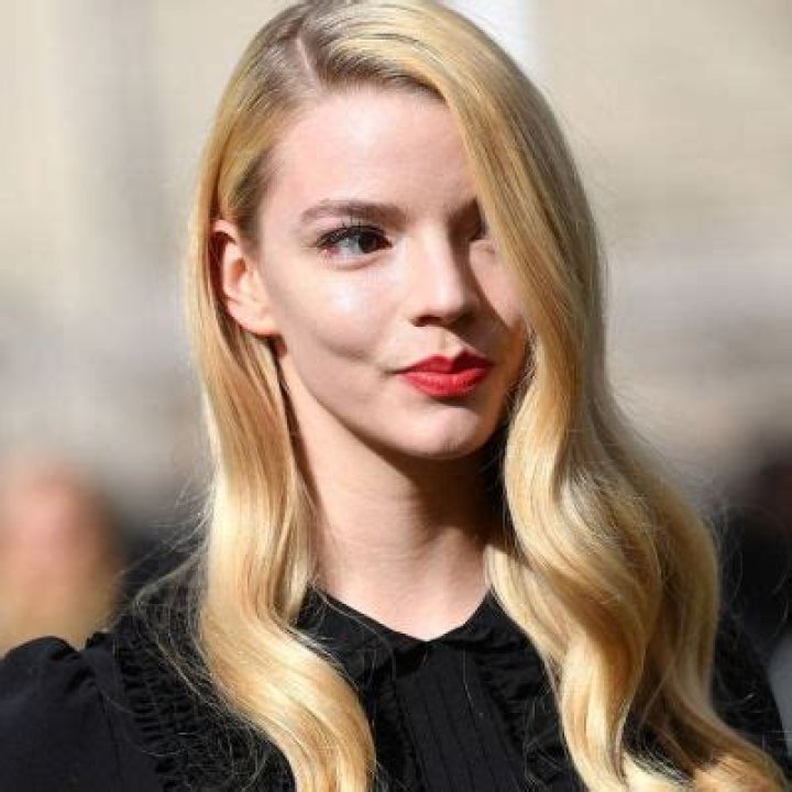 Anya Taylor-Joy Wiki: What’s Her Ethnicity? Family And Religion Details