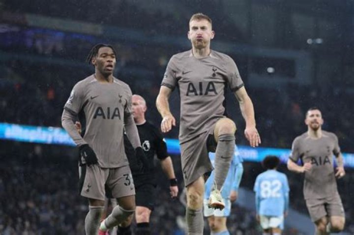 Dejan Kulusevski Biography: Wife, Net Worth, Age, Salary, Stats, Height, Parents, FIFA, Girlfriend, Videos