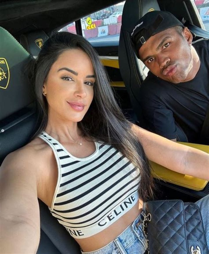 Douglas Costa's Girlfriend Nathália Felix Biography: Net Worth, Age, Height, Boyfriend, Instagram, Pictures