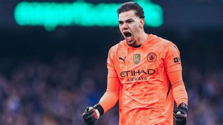 Ederson Honorato Campos’s Girlfriend: Who is Ederson Honorato Campos Dating?