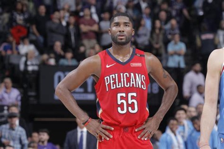 Fame | E'Twaun Moore net worth and salary income estimation Jan, 2024