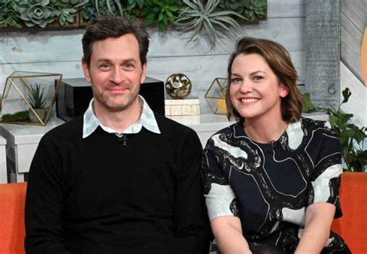 Fame | Larisa Oleynik net worth and salary income estimation Jan, 2024