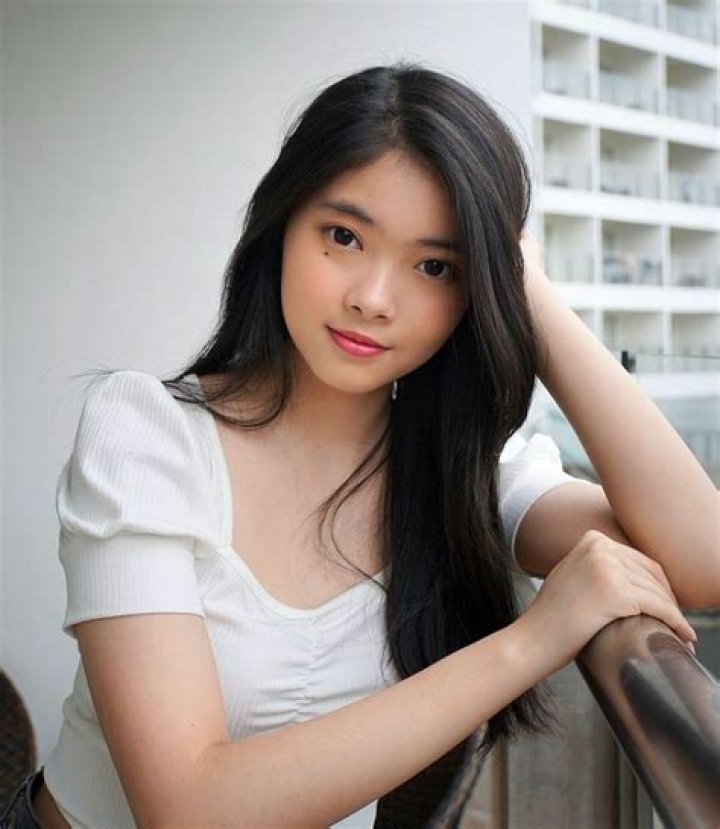 Fiony Alveria Tantri’s Girlfriend: Who is Fiony Alveria Tantri Dating?