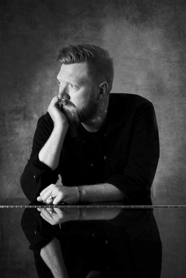 Gareth Dunlop announces new headline show!
