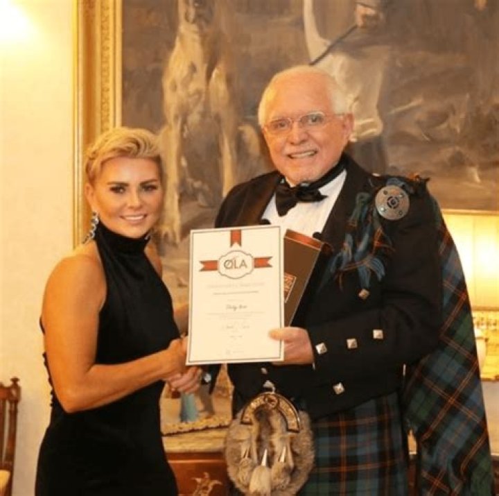 Geronimo Pena Net Worth, Age, Height, Bio, Birthday, Wiki!