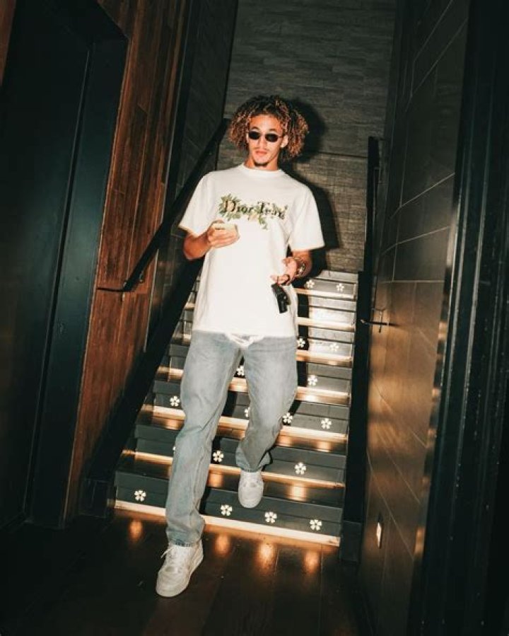 Hannibal Mejbri Biography: Age, Position, Net Worth, Salary, Height, Stats, Girlfriend, Parents