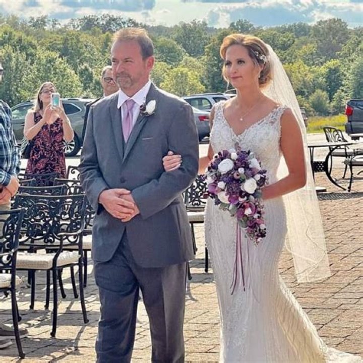 Heather Waldman- Wiki, Age, Net Worth, Husband, Marriage, Height