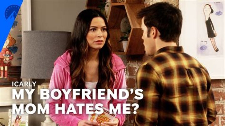 "I think my BFF's mom hates me—what do I do?"