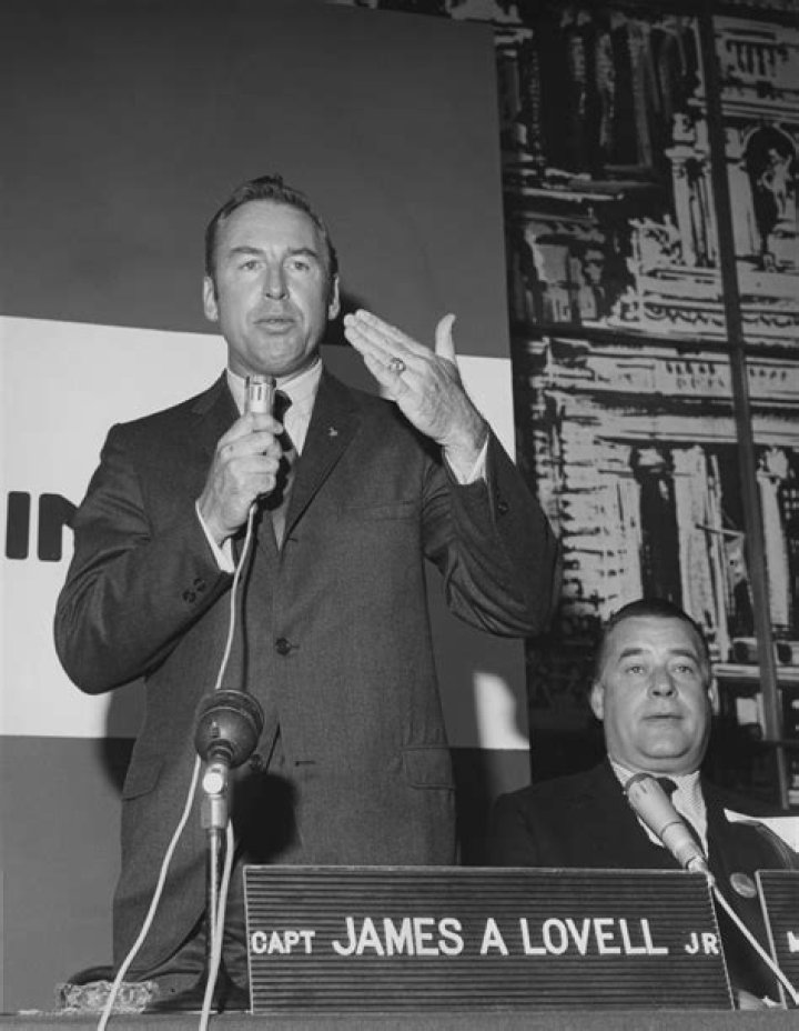 Jacqueline Lovell Net Worth, Age, Height, Bio, Birthday, Wiki!