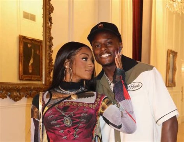 JauntyJuli’s Boyfriend: Who is JauntyJuli Dating?