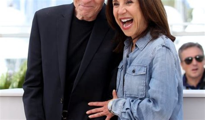 Jerry Hayes - Net Worth, Age, Height, Birthday, Bio, Wiki!