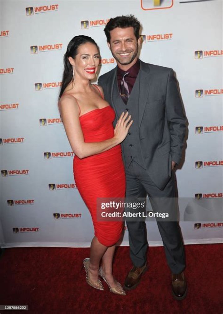 Jonathan Howard’s Girlfriend: Who is Jonathan Howard Dating?