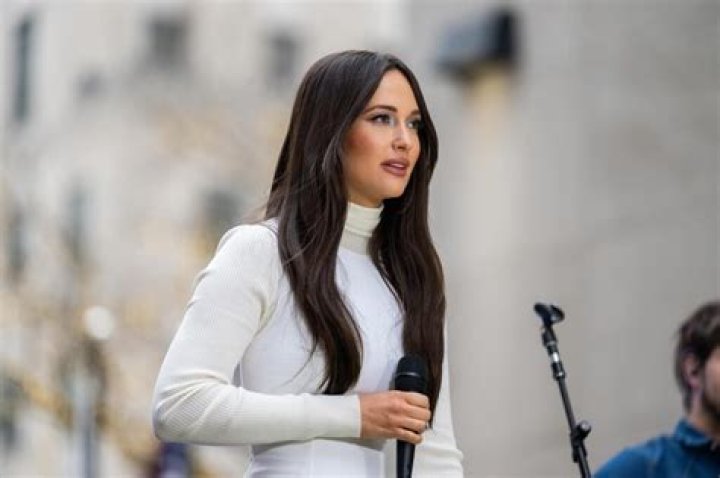 Kacey Musgraves Biography: Age, Net Worth, Instagram, Spouse, Height, Wiki, Parents, Siblings, Awards, Songs