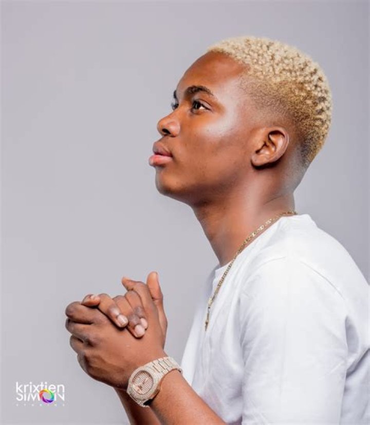 Kayz Moore Biography: Age, Girlfriend, Record Label, Songs, Net Worth, Photos, Wikipedia