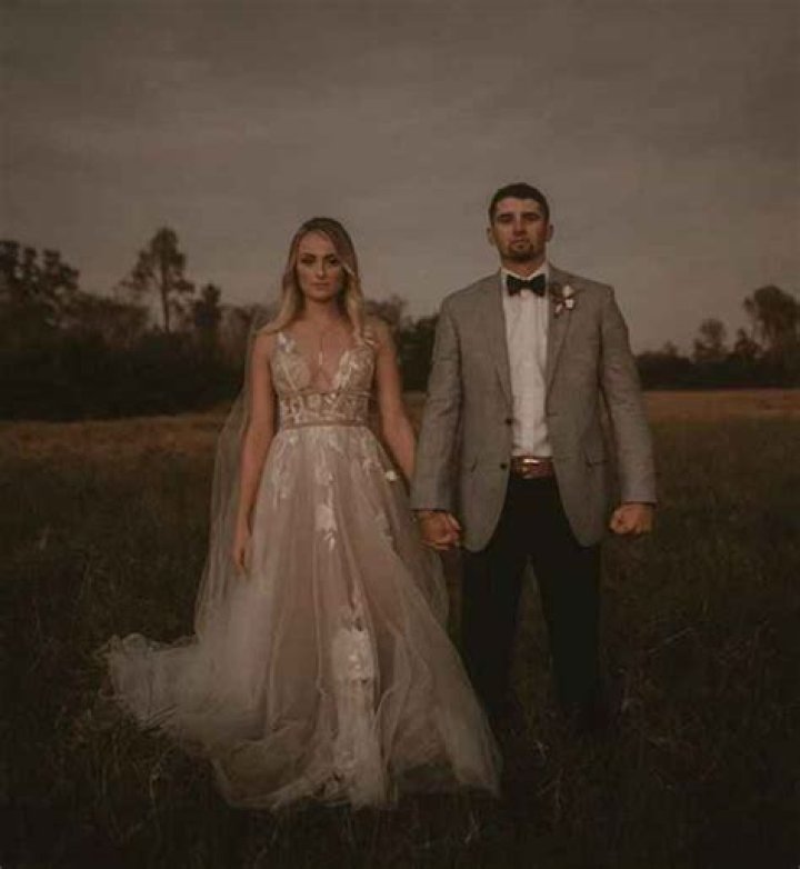 Know About Devin Smeltzer; Wife, Stats, Trade, Salary, Cancer, Instagram