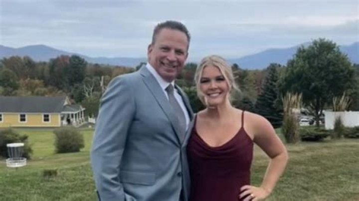 MAFS Chris Nicholls Wiki, Bio, Age, Height, Dating, Girlfriend, Partner, Instagram!!