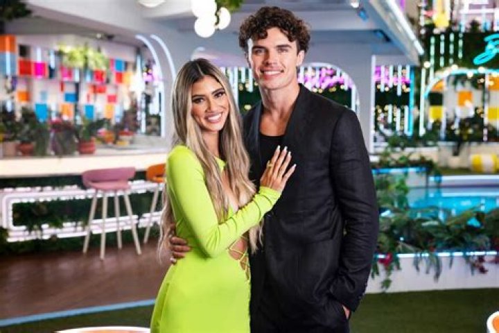 Nicolás Moreno’s Girlfriend: Who is Nicolás Moreno Dating?