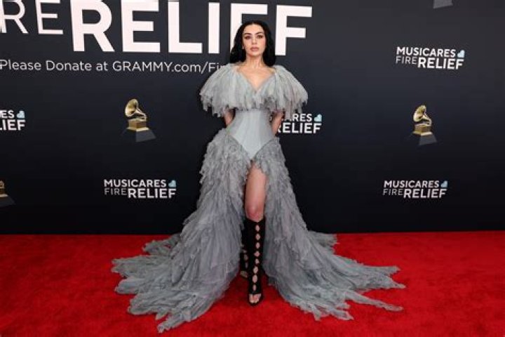 Our Favorite Red Carpet Looks: Grammys Recap
