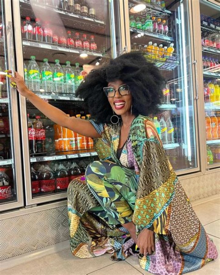 Pabi Moloi Biography: Husband, Age, Parents, Net Worth, House, Child, Weight Loss, Wedding Pictures