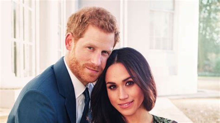 Prince Harry and Meghan Markle release official engagement photos