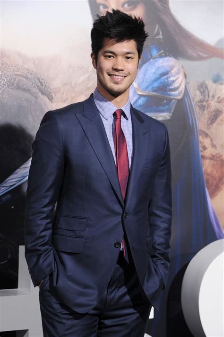 Ross Butler- Bio, Age, Net Worth, Girlfriend, Height, Weight