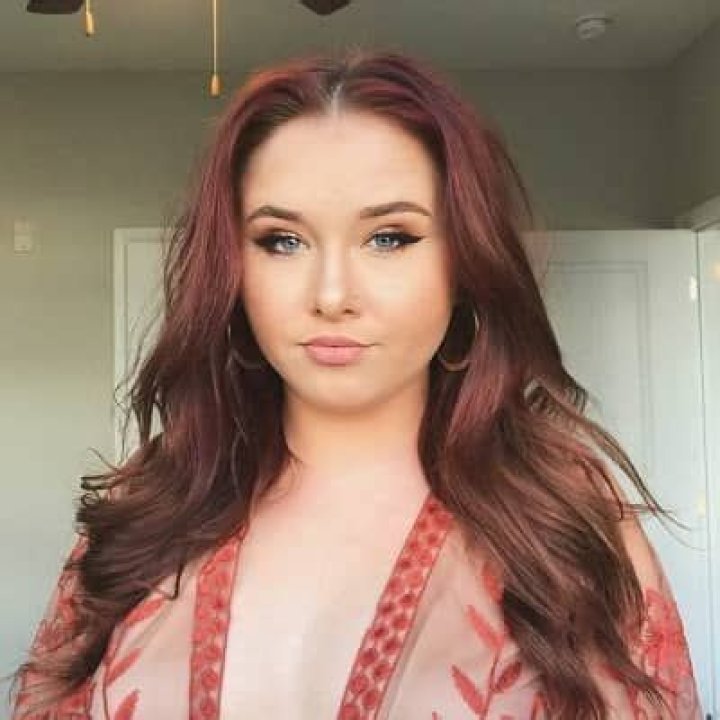 Sarah Schauer- Age, Height, Net Worth, Husband, Marriage