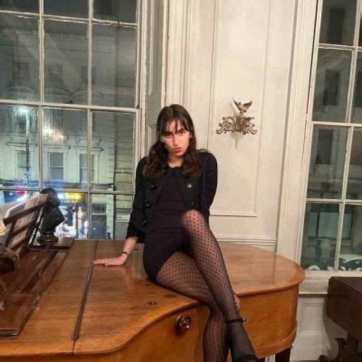 Sascha Seinfeld- Wiki, Age, Boyfriend, Ethnicity, Net Worth, Height, Career