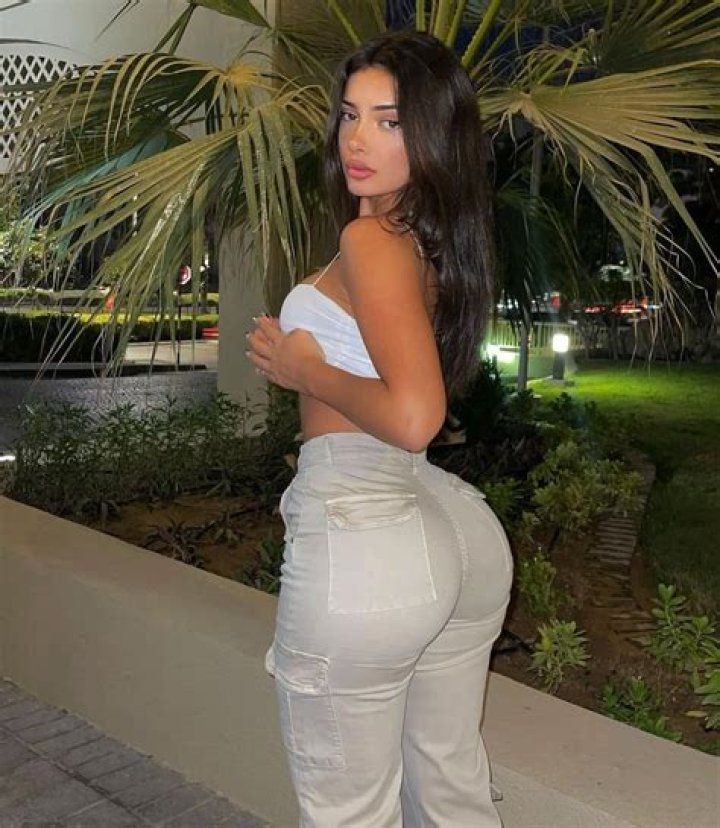 Tanit Phoenix- Bio, Wiki Age, Height, Net Worth, Husband, Career