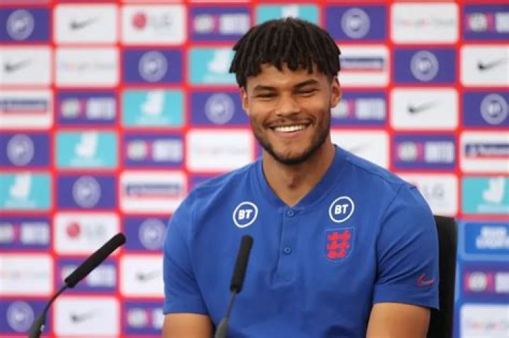 Tyrone Mings- Net Worth, Bio, Age, Ethnicity, Height, Girlfriend, Career
