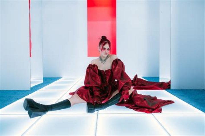 UPSAHL releases new single 'Time of My Life'