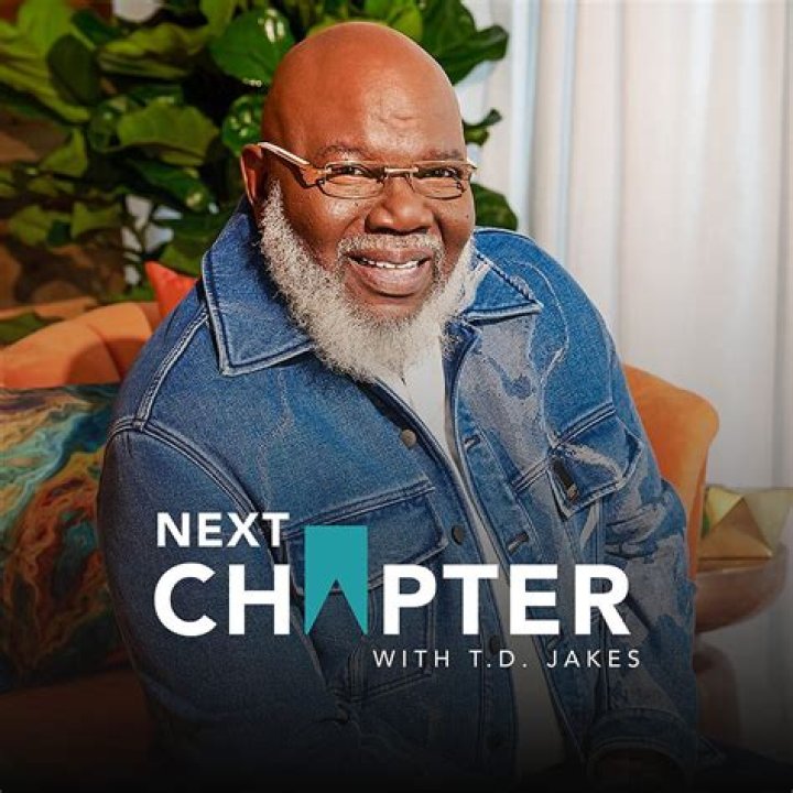 Video: Tyler Perry's Moment with TD Jakes: Inspiring Gesture at Potter's House