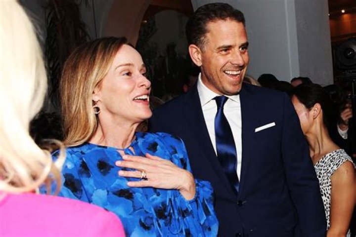 Who is Hunter Hobbs Dating – Hunter Hobbs's Girlfriend & Exes